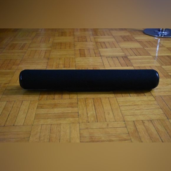 BNWOB Brookstone 17.5 Elite Pulse Sound Bar - Picture 2 of 5